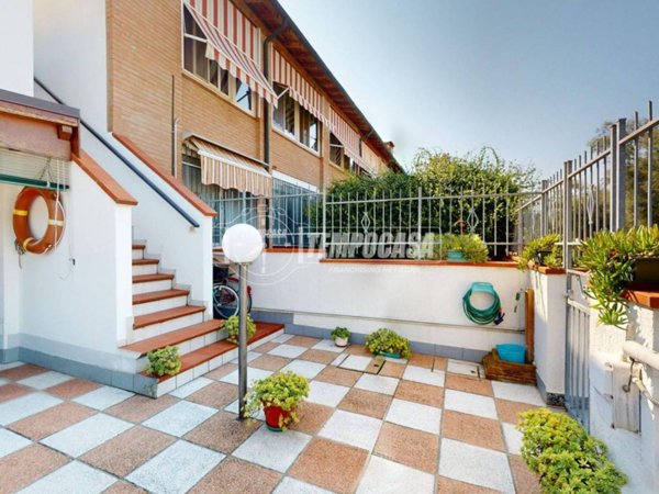 casa indipendente in vendita a Comacchio in zona Lido degli Estensi
