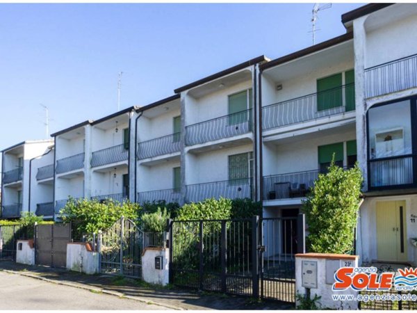 casa indipendente in vendita a Comacchio in zona Lido delle Nazioni