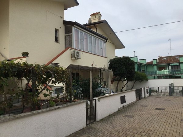 appartamento in vendita a Comacchio in zona Porto Garibaldi