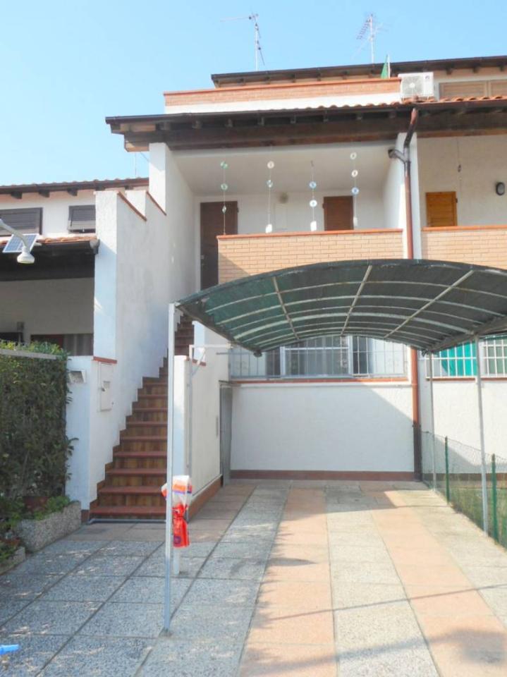 casa indipendente in vendita a Comacchio in zona Lido delle Nazioni