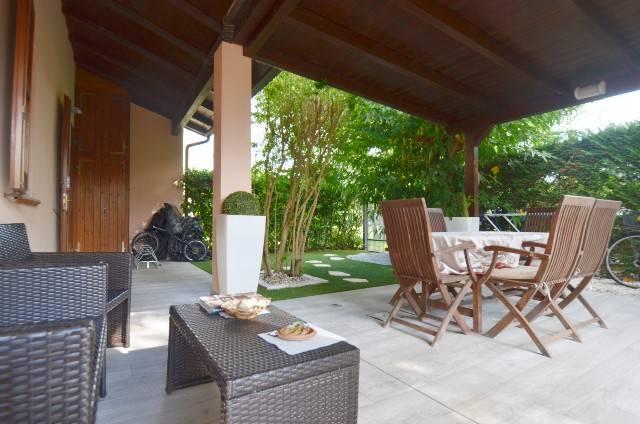 casa indipendente in vendita a Comacchio in zona Lido delle Nazioni