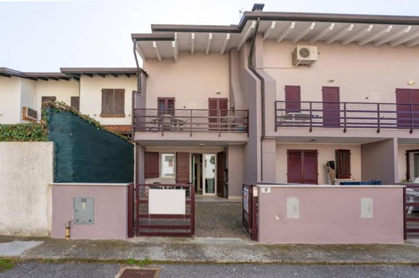 appartamento in vendita a Comacchio in zona Lido degli Estensi