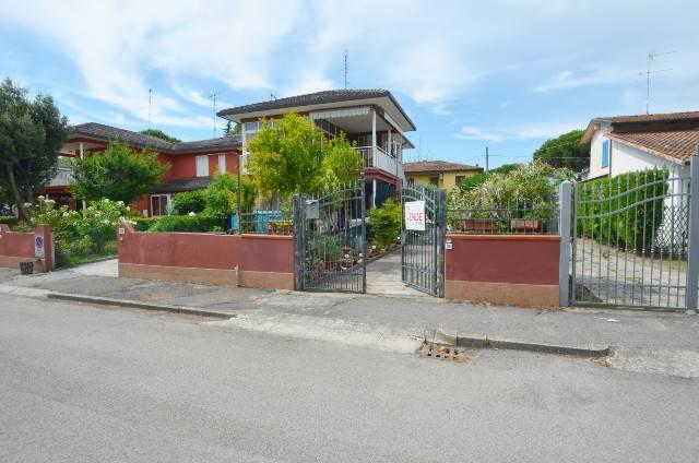 casa indipendente in vendita a Comacchio in zona Lido delle Nazioni