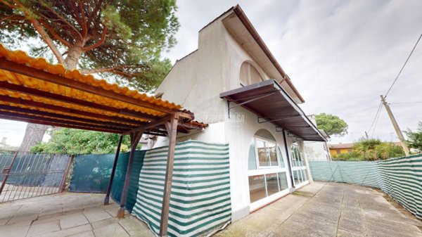 appartamento in vendita a Comacchio in zona Lido di Volano