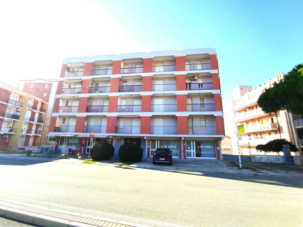 appartamento in vendita a Comacchio in zona Lido degli Scacchi