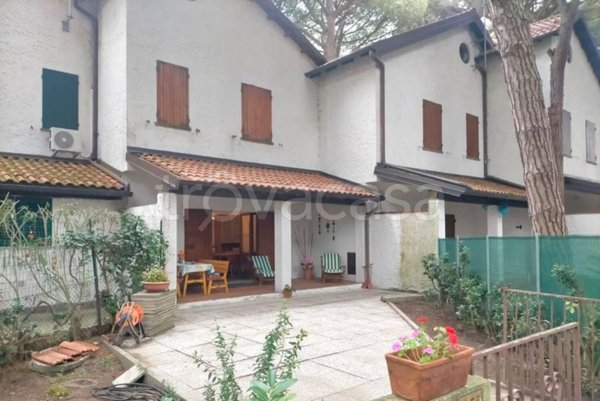 casa indipendente in vendita a Comacchio in zona Lido di Spina