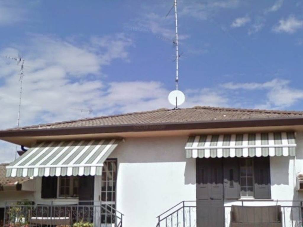 casa indipendente in vendita a Comacchio in zona Lido di Pomposa