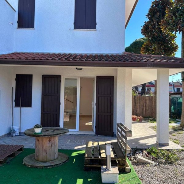 casa indipendente in vendita a Comacchio