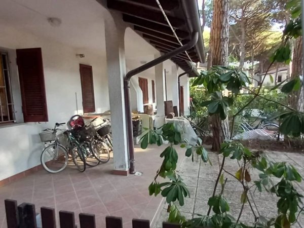 casa indipendente in vendita a Comacchio in zona Lido di Spina