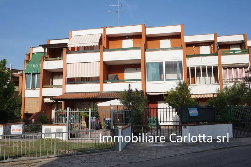 casa indipendente in vendita a Comacchio in zona Lido delle Nazioni