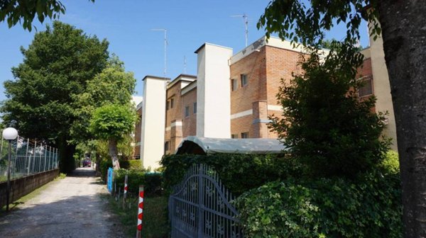casa indipendente in vendita a Comacchio in zona Lido delle Nazioni