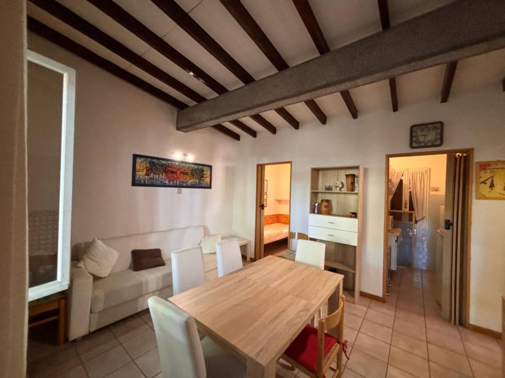 casa indipendente in vendita a Comacchio in zona Lido degli Estensi