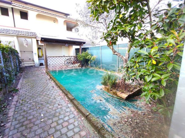 appartamento in vendita a Comacchio in zona Lido degli Scacchi