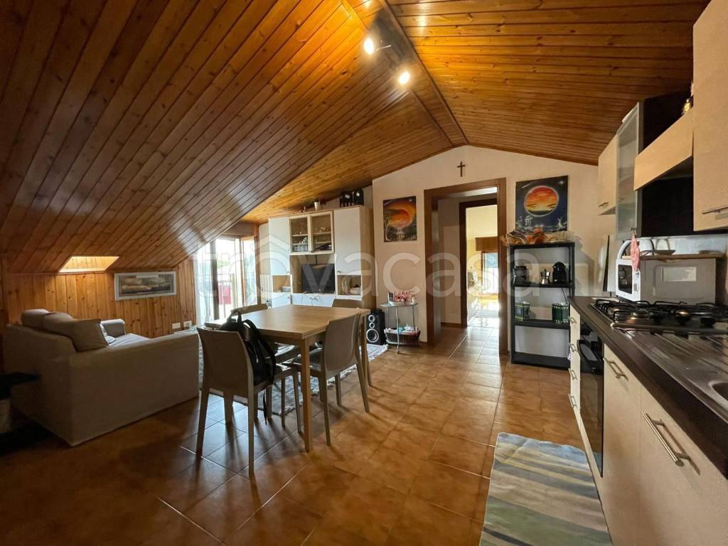 appartamento in vendita a Comacchio in zona Porto Garibaldi