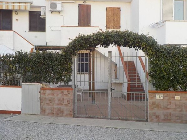 casa indipendente in vendita a Comacchio in zona Lido delle Nazioni