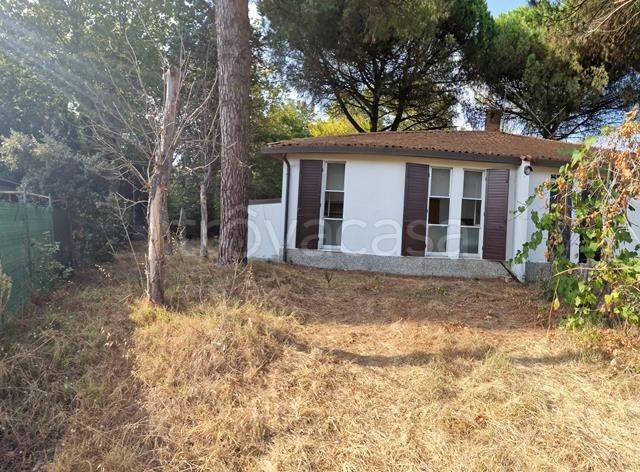 casa indipendente in vendita a Comacchio in zona Lido delle Nazioni