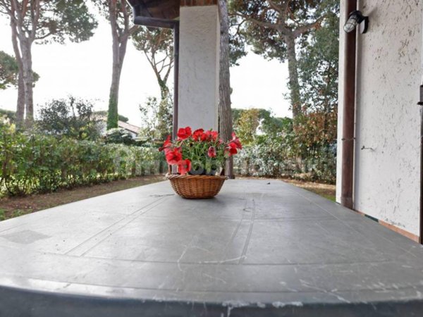 casa indipendente in vendita a Comacchio in zona Lido di Spina