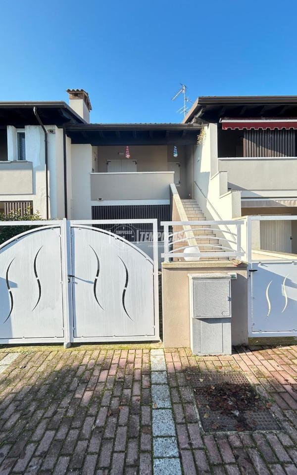 casa indipendente in vendita a Comacchio in zona Porto Garibaldi