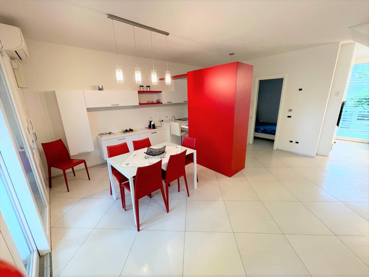 casa indipendente in vendita a Comacchio in zona Lido degli Estensi