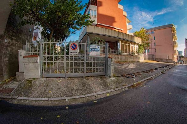 appartamento in vendita a Comacchio in zona Lido degli Scacchi