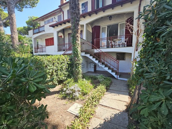 casa indipendente in vendita a Comacchio in zona Lido di Spina