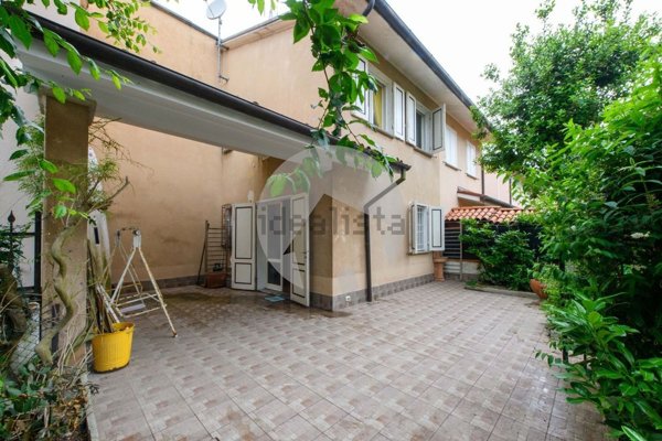 casa indipendente in vendita a Comacchio in zona Lido delle Nazioni