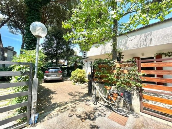 casa indipendente in vendita a Comacchio in zona Lido degli Estensi