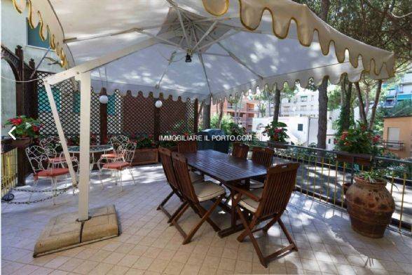 casa indipendente in vendita a Comacchio in zona Lido degli Estensi