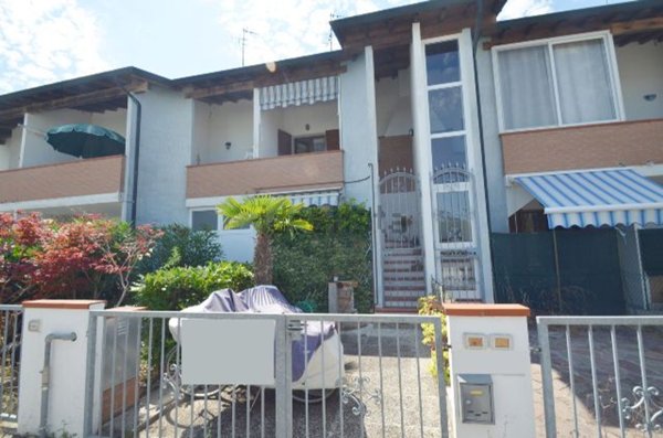 casa indipendente in vendita a Comacchio in zona Lido di Volano