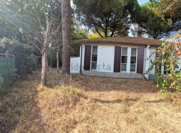 casa indipendente in vendita a Comacchio in zona Lido delle Nazioni