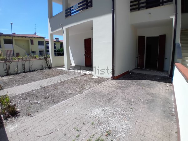 casa indipendente in vendita a Comacchio in zona Lido degli Scacchi