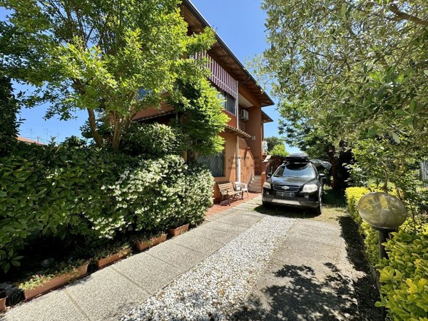 casa indipendente in vendita a Comacchio in zona Lido delle Nazioni
