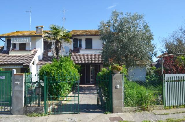 casa indipendente in vendita a Comacchio in zona San Giuseppe