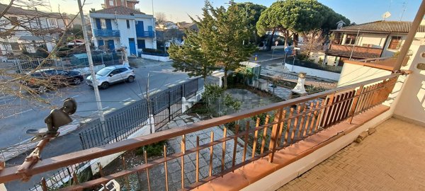 appartamento in vendita a Comacchio in zona Lido degli Scacchi