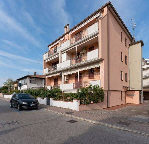 appartamento in vendita a Comacchio in zona Lido degli Estensi