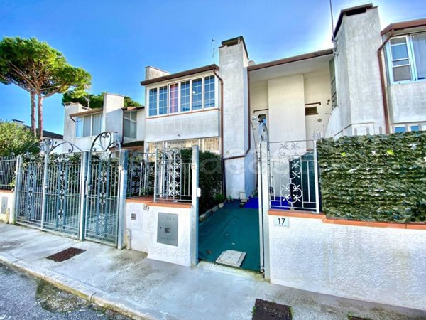 casa indipendente in vendita a Comacchio in zona Lido delle Nazioni