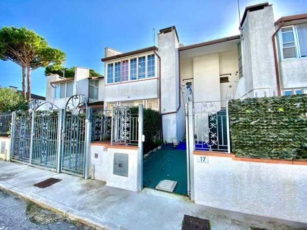 casa indipendente in vendita a Comacchio in zona Lido delle Nazioni
