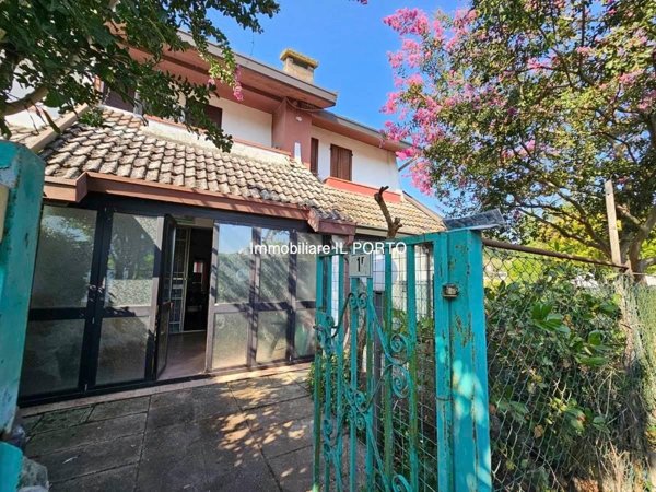 casa indipendente in vendita a Comacchio