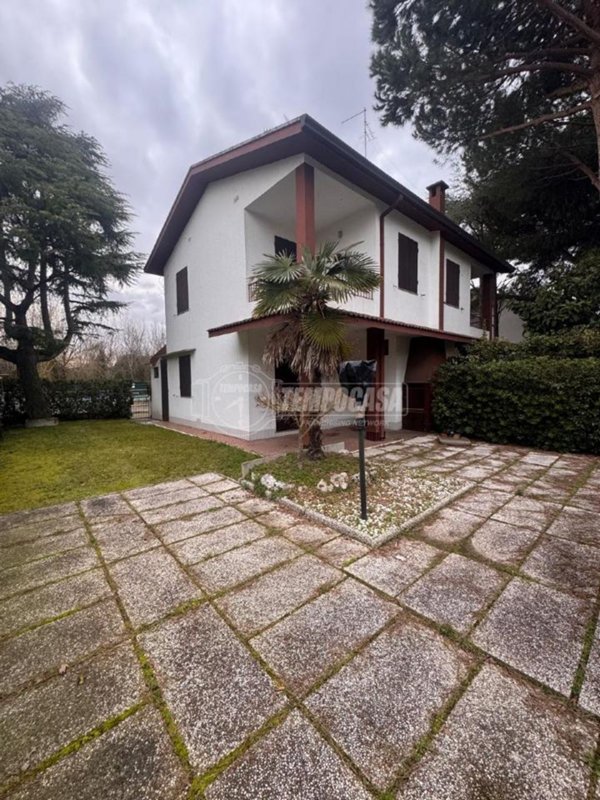 casa indipendente in vendita a Comacchio in zona Porto Garibaldi