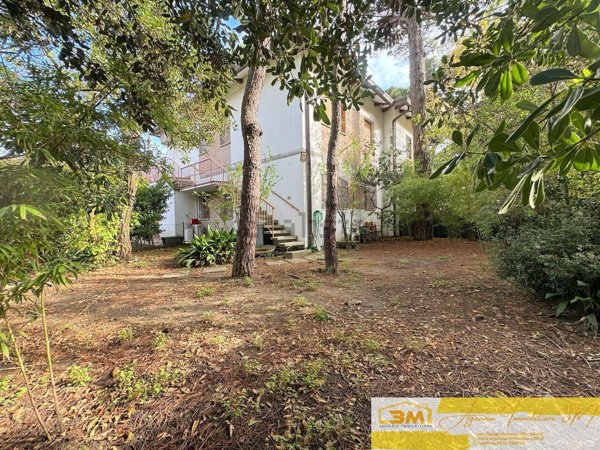 casa indipendente in vendita a Comacchio in zona Lido di Spina