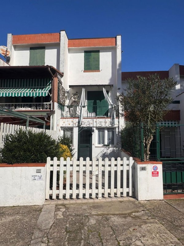 appartamento in vendita a Comacchio in zona Lido delle Nazioni