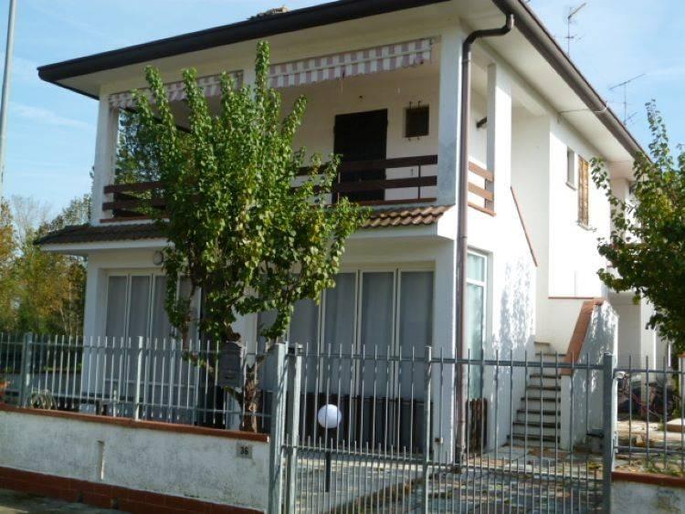 casa indipendente in vendita a Comacchio in zona Lido di Pomposa