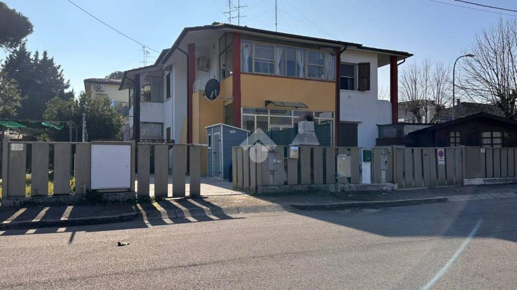appartamento in vendita a Comacchio in zona Lido di Volano