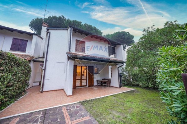 casa indipendente in vendita a Comacchio in zona Lido di Spina