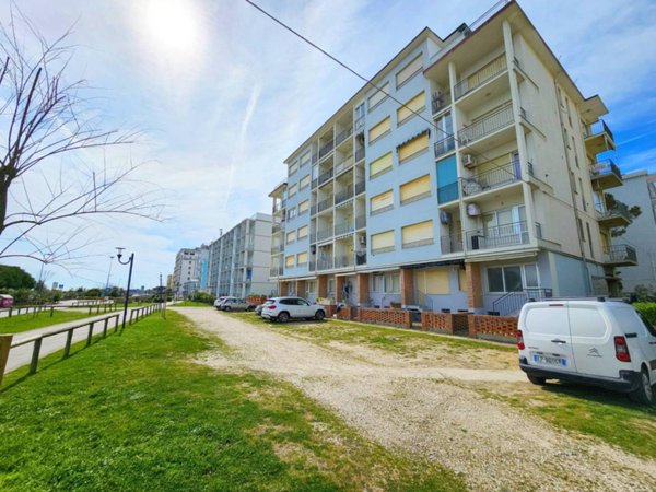 appartamento in vendita a Comacchio in zona Lido degli Estensi