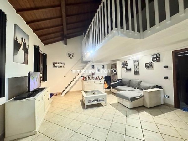 casa indipendente in vendita a Comacchio in zona Volania