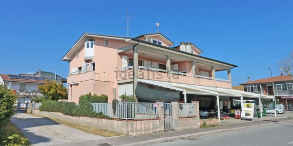 casa indipendente in vendita a Comacchio in zona Porto Garibaldi