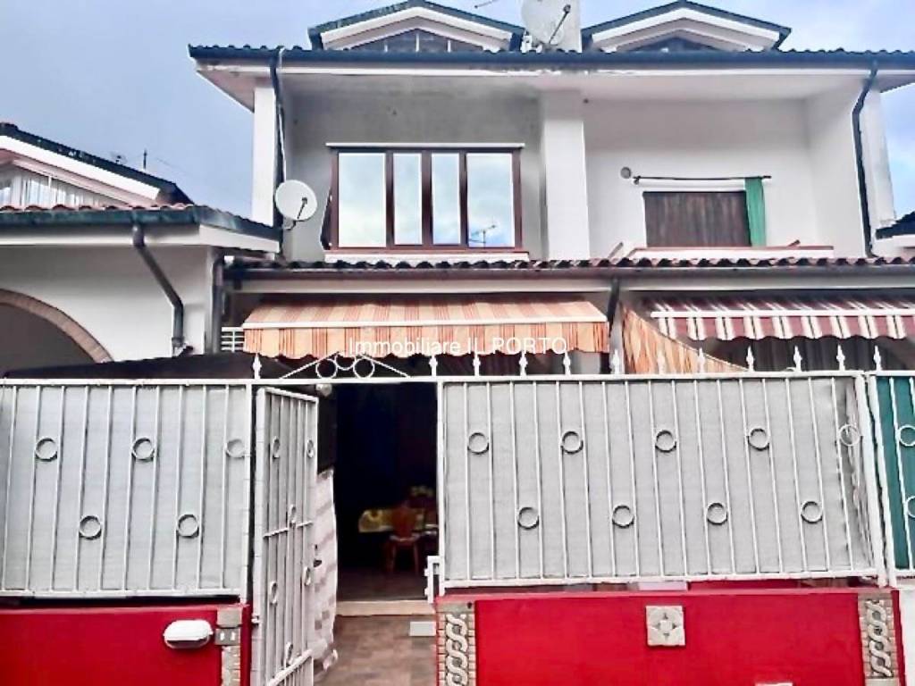 appartamento in vendita a Comacchio in zona Lido di Volano
