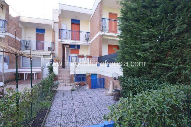 casa indipendente in vendita a Comacchio in zona Lido delle Nazioni