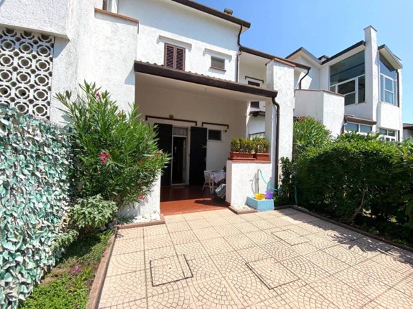casa indipendente in vendita a Comacchio in zona Lido delle Nazioni